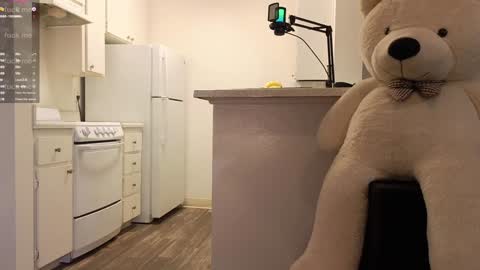 Snapshot of 007movie chatting on 01/08/25, 01:53 Emily online show from 01/08/25, 01:53