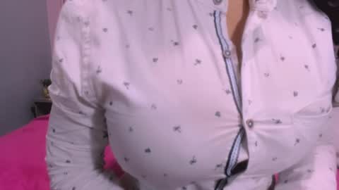 Valeria online show from 12/18/24, 06:25