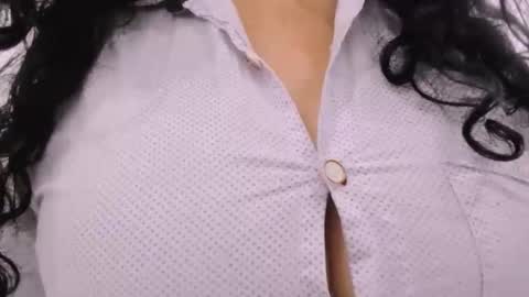 Snapshot of 00valeriasexxx chatting on 05/03/26, 01:11 Valeria online show from 05/03/26, 01:11