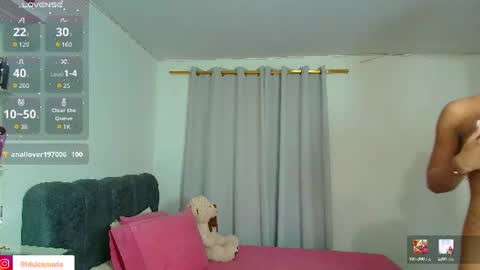 Dulce Maria online show from 07/30/26, 02:54