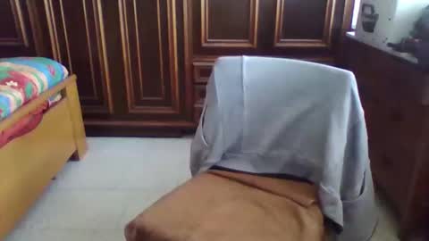 01hugo online show from 04/08/26, 02:17