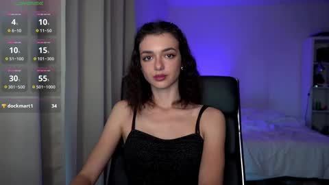 Olivia online show from 09/24/25, 10:46