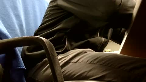 Snapshot of 10004246 chatting on 01/27/25, 04:43 J10004246 online show from 01/27/25, 04:43