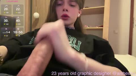 Snapshot of 1000and1nights_ chatting on 10/31/25, 03:51 Aishe online show from 10/31/25, 03:51