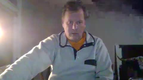 Snapshot of 1029mn chatting on 01/19/25, 02:36 Takin Profits online show from 01/19/25, 02:36