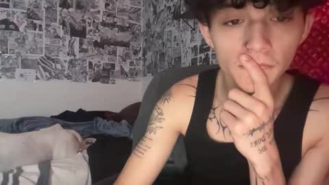 Snapshot of 10incock18 chatting on 11/27/25, 07:16 10incock18 online show from 11/27/25, 07:16