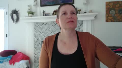 Aurora Willows online show from 04/18/26, 06:23