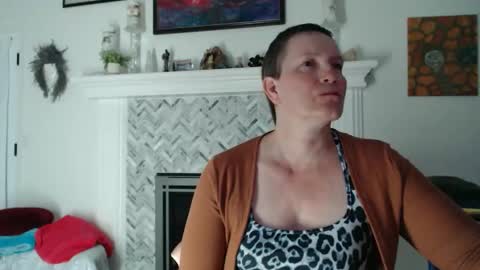 Aurora Willows online show from 04/21/26, 01:42