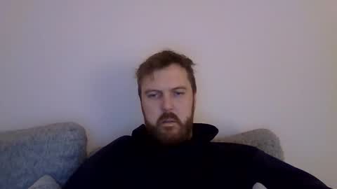 Snapshot of 123holt123 chatting on 01/13/26, 09:31 123holt123 online show from 01/13/26, 09:31