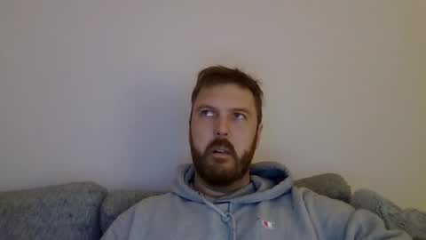 Snapshot of 123holt123 chatting on 02/02/26, 10:52 123holt123 online show from 02/02/26, 10:52