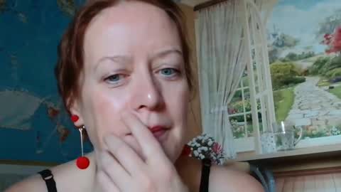 12ennie online show from 10/18/25, 06:16