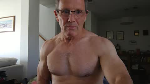 Snapshot of 13glanmorfa chatting on 01/31/25, 06:14 13glanmorfa online show from 01/31/25, 06:14