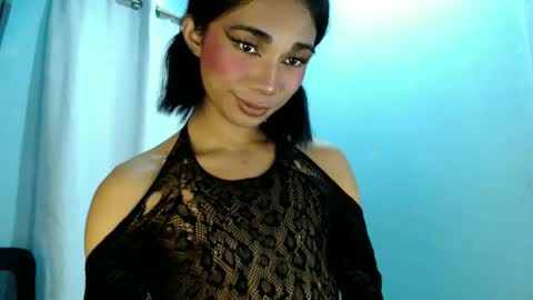 Snapshot of 18_nicole chatting on 02/03/25, 01:51 barbie online show from 02/03/25, 01:51