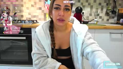 18belleskinny online show from 10/03/25, 08:22