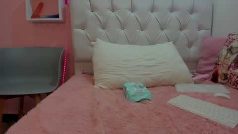 18candy online show from 01/18/25, 10:17