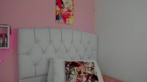 18candy online show from 09/15/25, 10:10