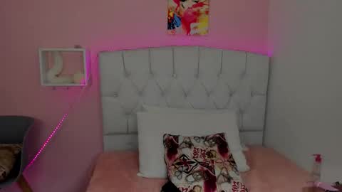 18candy online show from 02/02/26, 10:52