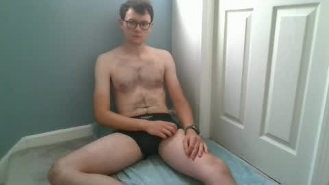 Snapshot of 18reeeee chatting on 07/08/26, 06:40 18reeeee online show from 07/08/26, 06:40