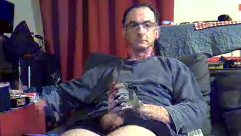 Snapshot of 18remy45 chatting on 05/01/26, 10:09 18remy45 online show from 05/01/26, 10:09