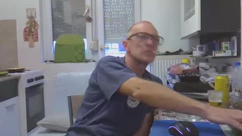 1973man online show from 12/18/25, 02:01