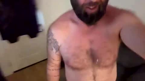 Snapshot of 1981thor chatting on 03/06/26, 01:18 1981thor online show from 03/06/26, 01:18