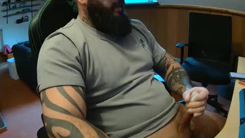 19andre90 online show from 12/17/25, 09:59