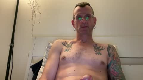 J online show from 06/01/26, 07:37