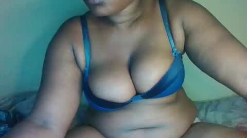 Snapshot of 1_sexybaby chatting on 10/17/25, 12:19 1_sexybaby online show from 10/17/25, 12:19