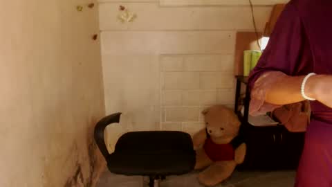 angel online show from 03/04/25, 01:12