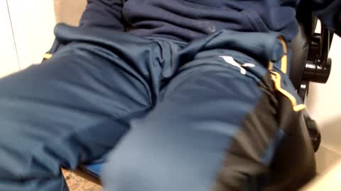 i erupt if you suck ur nipples 4 me and look at the camera while watching me online show from 02/12/25, 12:01