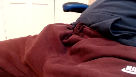 i erupt if you suck ur nipples 4 me and look at the camera while watching me online show from 02/25/25, 02:33