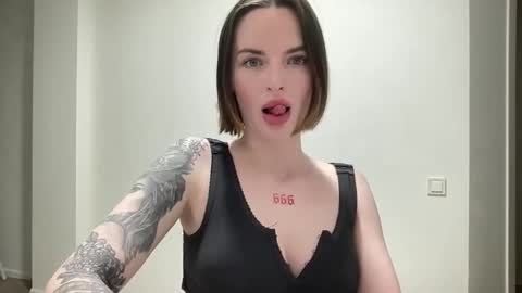 DOVE online show from 10/27/25, 09:19