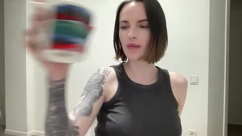 DOVE online show from 11/22/25, 09:03