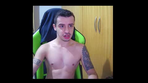 Snapshot of 1good_vibes1 chatting on 11/05/25, 04:23 1good_vibes1 online show from 11/05/25, 04:23