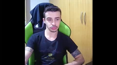 Snapshot of 1good_vibes1 chatting on 11/10/25, 03:27 1good_vibes1 online show from 11/10/25, 03:27