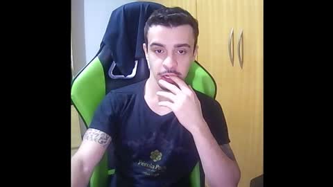 Snapshot of 1good_vibes1 chatting on 11/14/25, 04:22 1good_vibes1 online show from 11/14/25, 04:22