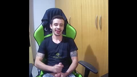 Snapshot of 1good_vibes1 chatting on 11/19/25, 04:56 1good_vibes1 online show from 11/19/25, 04:56