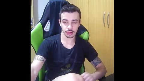 Snapshot of 1good_vibes1 chatting on 11/23/25, 10:20 1good_vibes1 online show from 11/23/25, 10:20