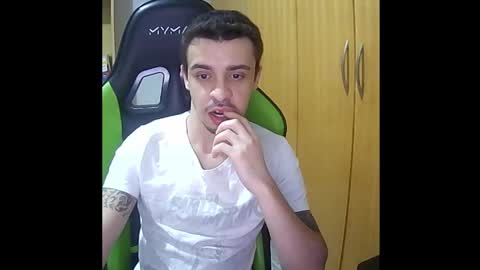 Snapshot of 1good_vibes1 chatting on 12/01/25, 02:27 1good_vibes1 online show from 12/01/25, 02:27