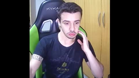 Snapshot of 1good_vibes1 chatting on 12/02/25, 03:01 1good_vibes1 online show from 12/02/25, 03:01