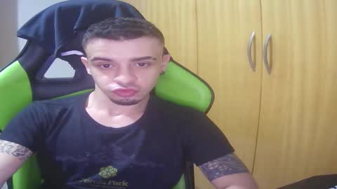 Snapshot of 1good_vibes1 chatting on 02/11/26, 05:01 1good_vibes1 online show from 02/11/26, 05:01