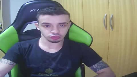 Snapshot of 1good_vibes1 chatting on 02/15/26, 04:31 1good_vibes1 online show from 02/15/26, 04:31