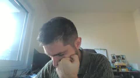 kam online show from 10/19/25, 12:17