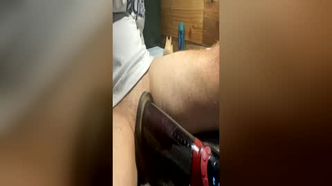 Crimsonstud online show from 06/14/26, 09:11