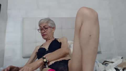 Miss Monserrate online show from 01/12/25, 02:30