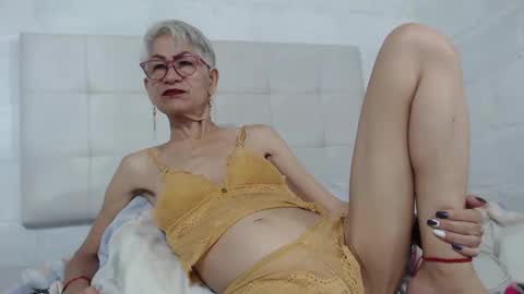 Miss Monserrate online show from 03/06/25, 04:07