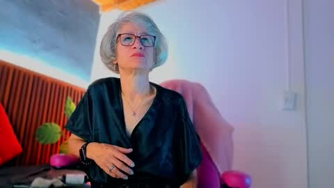 Miss Monserrate online show from 02/05/26, 12:32