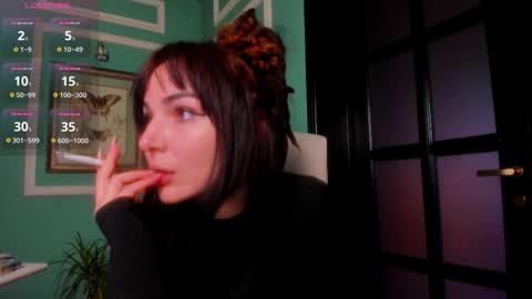 Moona  online show from 12/21/25, 01:40