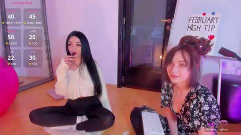 Moona  online show from 02/18/26, 07:15