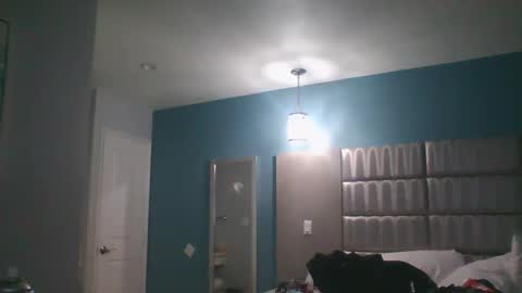 Snapshot of 1nastya8 chatting on 12/04/24, 05:55 TheShyOne18 online show from 12/04/24, 05:55